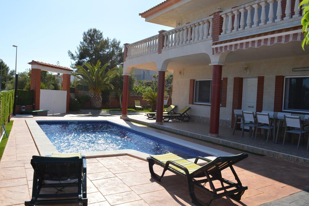 Vista Cunit Villa Cubelles Exterior photo
