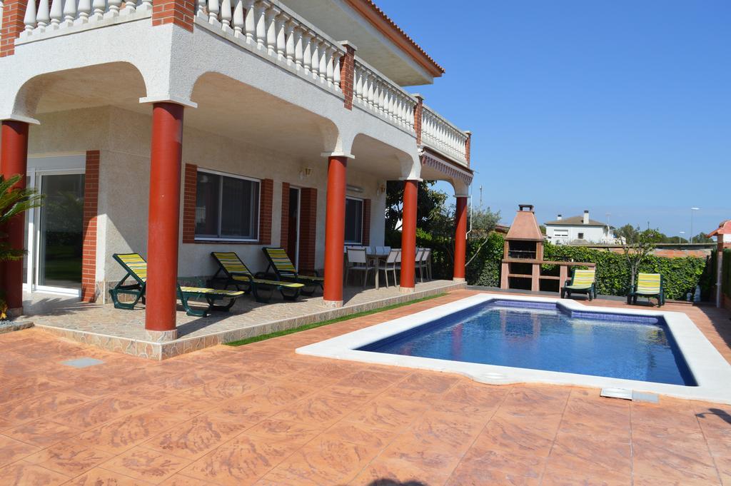 Vista Cunit Villa Cubelles Exterior photo